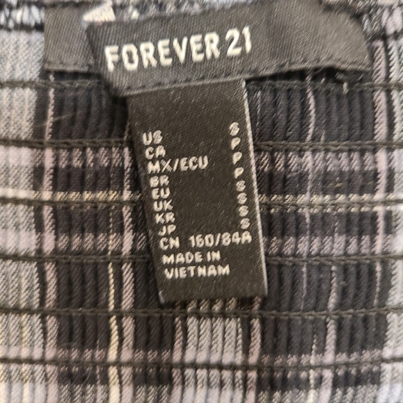 🖤 Forever 21 Crop Top - Picture 3 of 3